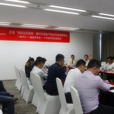 云銷售領(lǐng)未來 惠州'經(jīng)紀(jì)云共同體'行業(yè)峰會(huì)隆重舉行，共探房地產(chǎn)經(jīng)紀(jì)服務(wù)新篇章